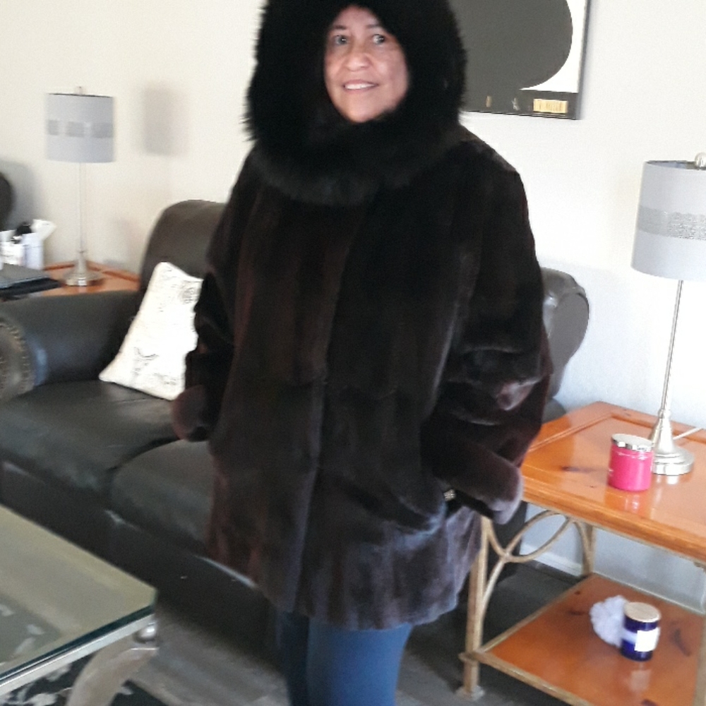 Mink Jacket/Coat - Picture 2 of 9